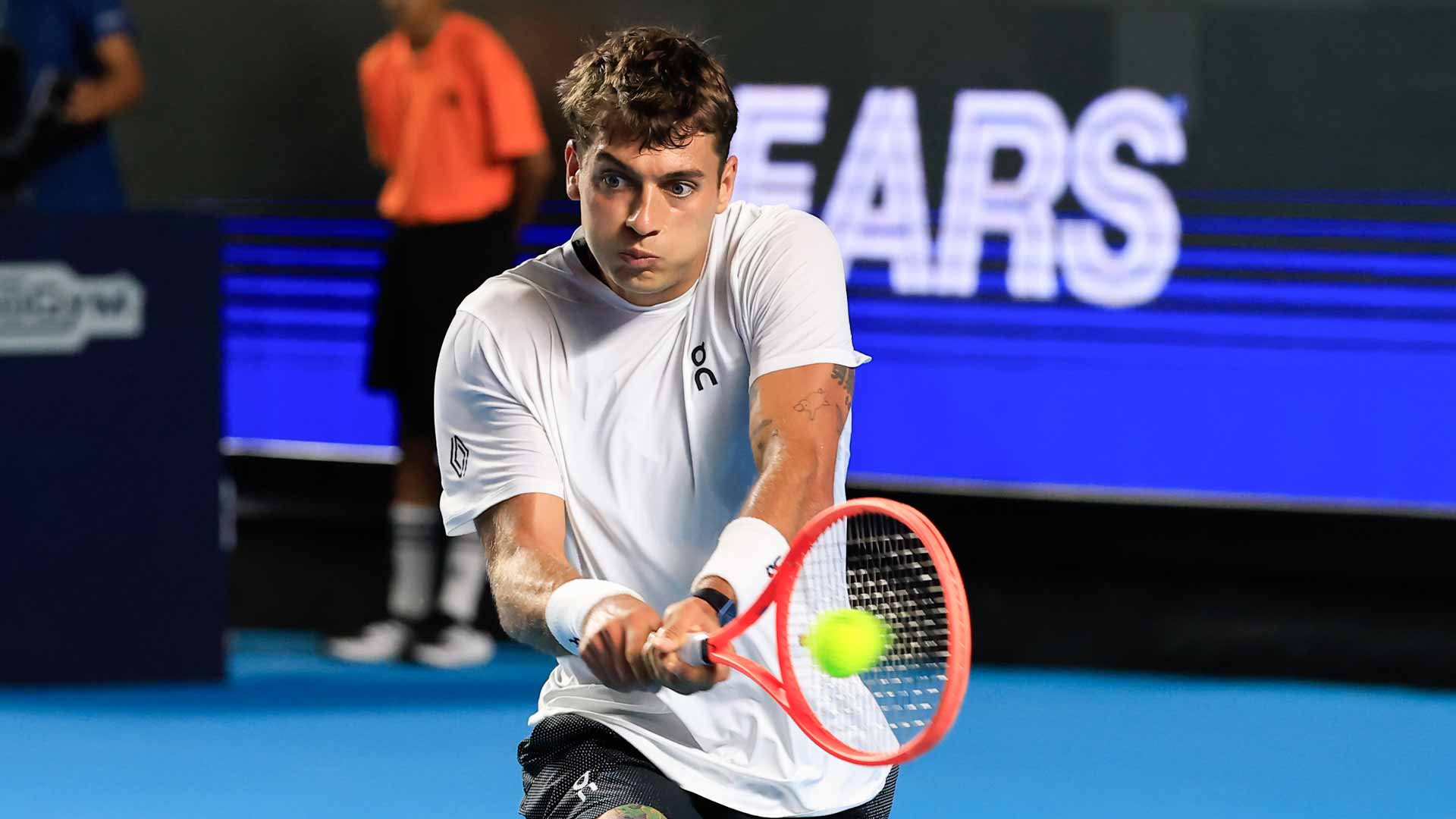 Flavio Cobolli survives late drama for Acapulco final berth | ATP Tour | Tennis