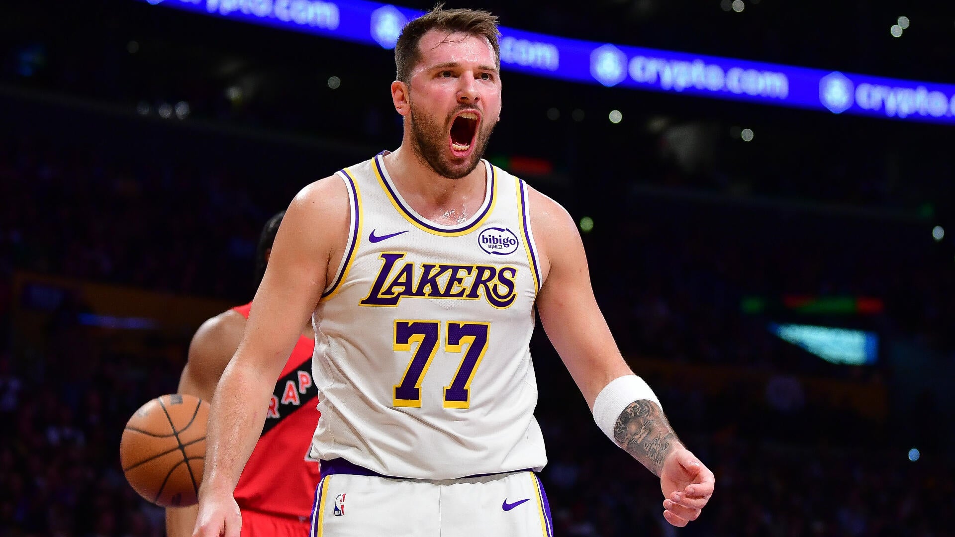Los Angeles Rivals Collide: Clippers Seek Season Series Victory Over Lakers in Crucial Pacific Division Showdown