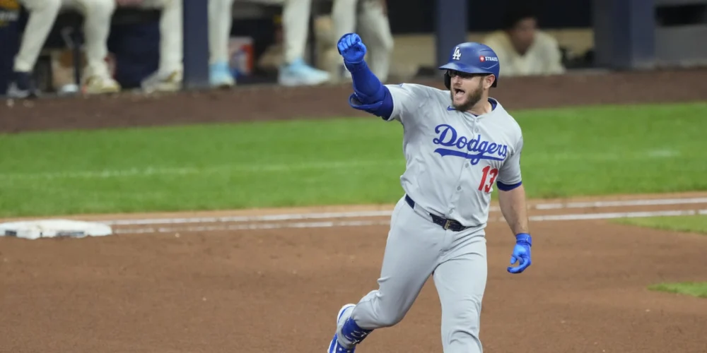 Max Muncy Locks In Future with Dodgers, Cementing Legacy in Dynasty Era