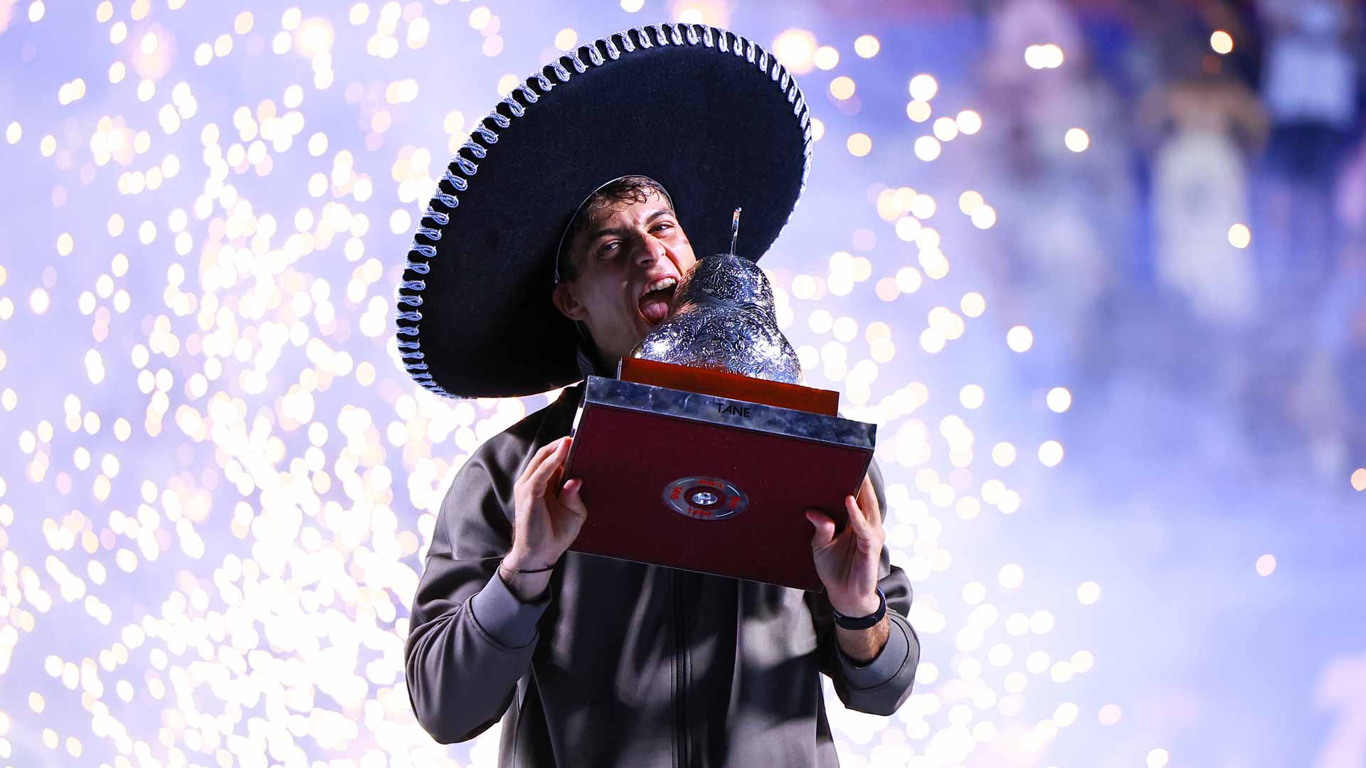 Cobolli Conquers Acapulco: Italian Ascends to Career-High After Gritty Hard-Court Triumph