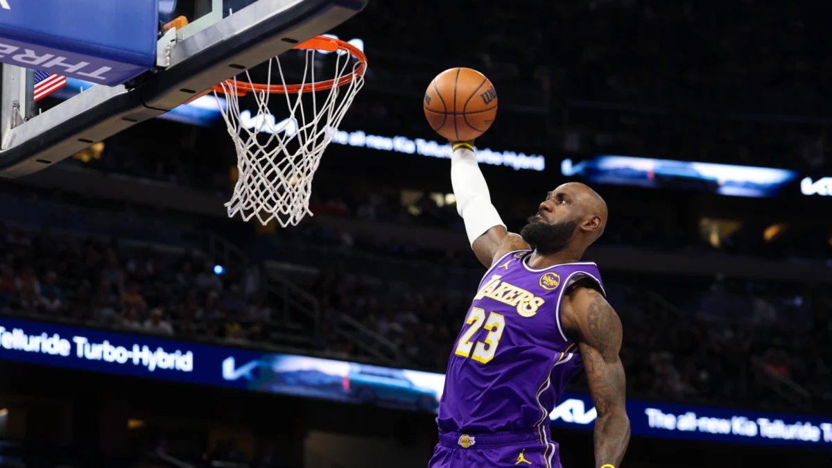 LeBron James Reinvents the Wheel: The King’s Unprecedented Evolution into the NBA’s Ultimate Role Player